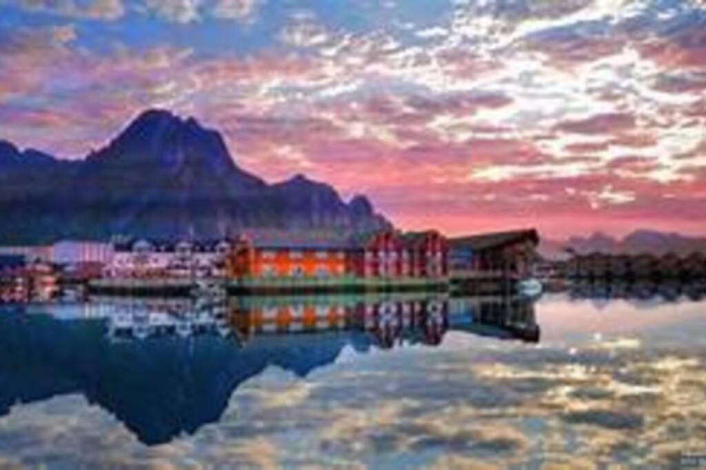 Koselig Hus I Havna Apartamento Svolvær Exterior foto