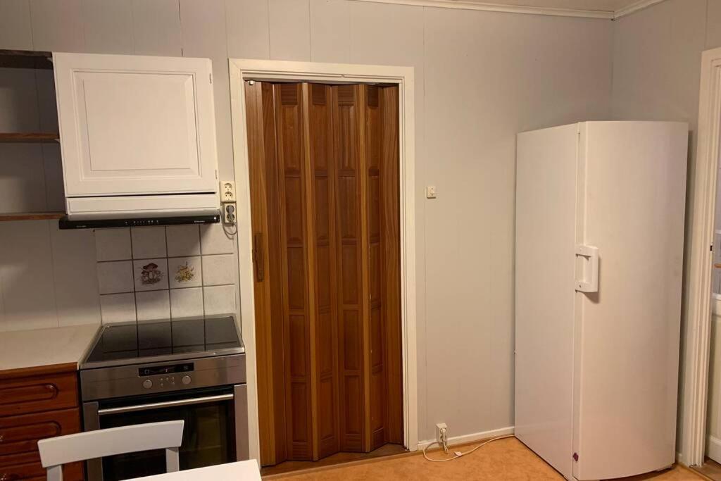Koselig Hus I Havna Apartamento Svolvær Exterior foto