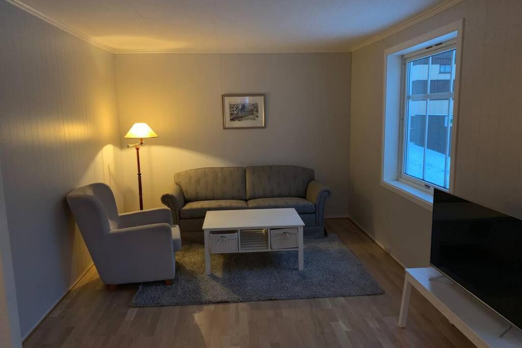 Koselig Hus I Havna Apartamento Svolvær Exterior foto