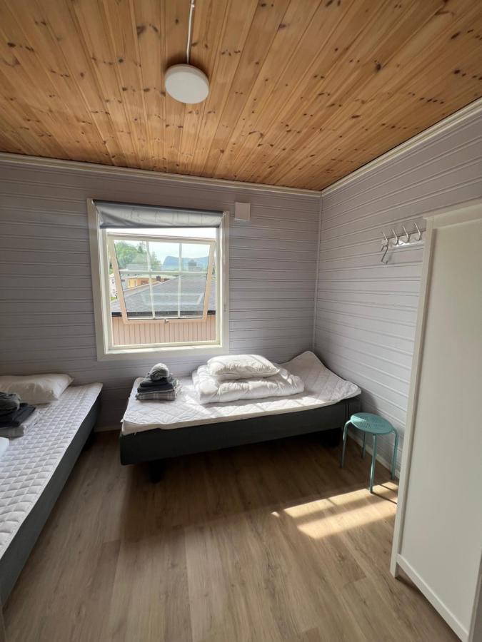 Koselig Hus I Havna Apartamento Svolvær Exterior foto